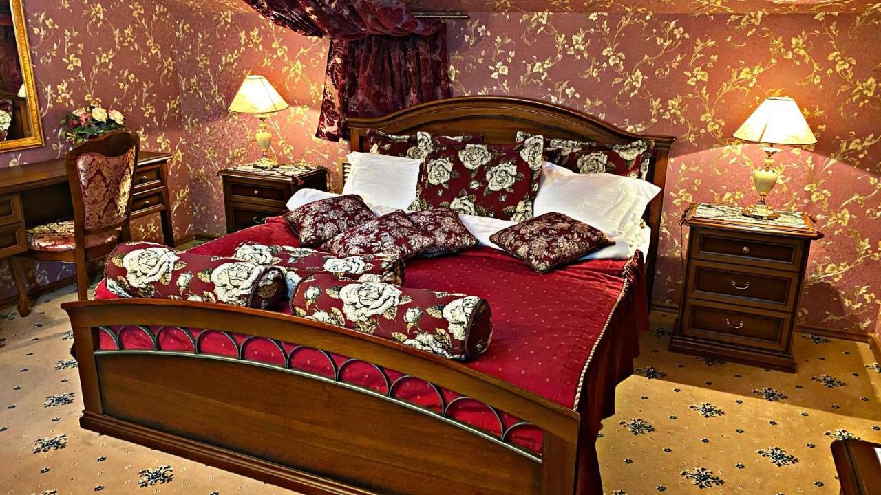 Hotel Lux Angliter Вологда Екстериор снимка